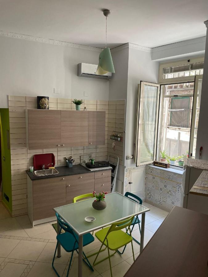 Colorful House Appartement Napels Buitenkant foto